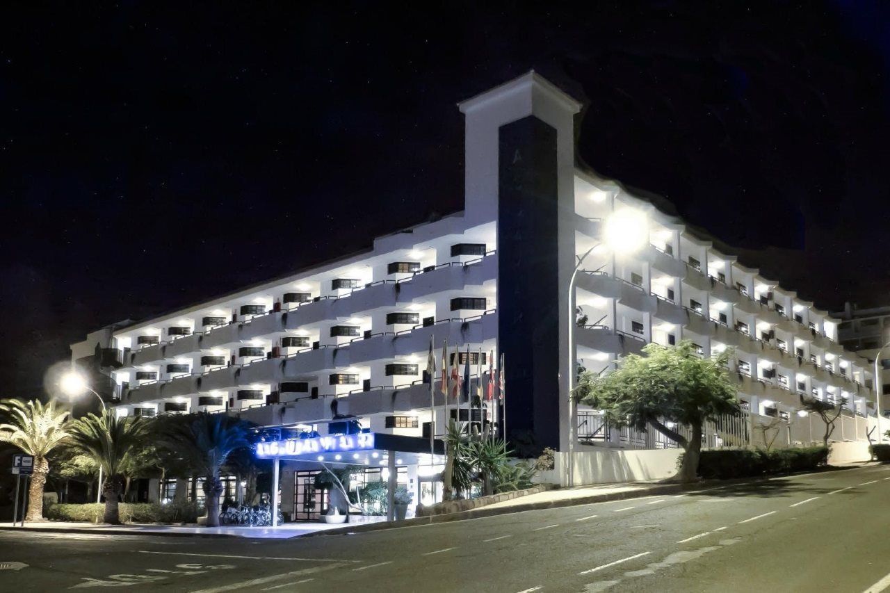 อกวามาร์ Aparthotel ลอส กริสเตียนอส ภายนอก รูปภาพ