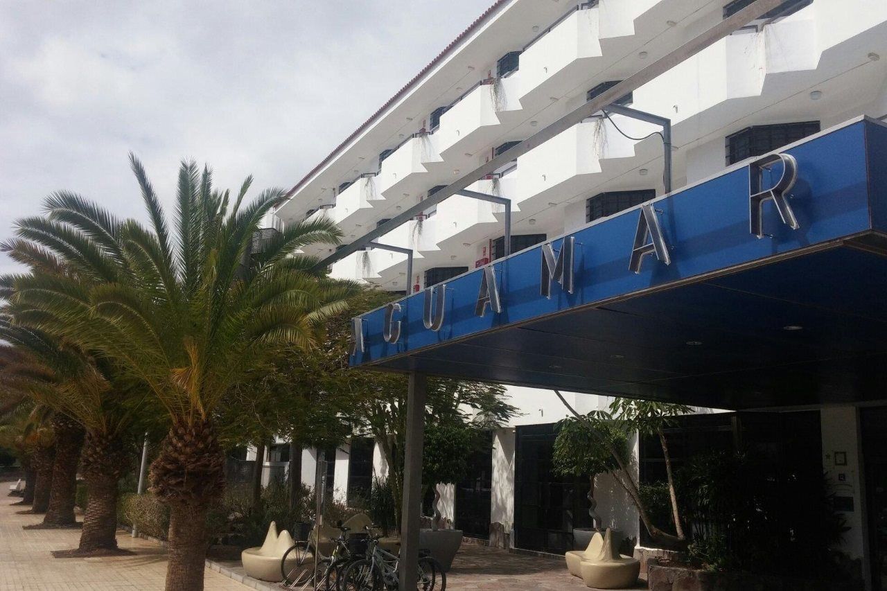 อกวามาร์ Aparthotel ลอส กริสเตียนอส ภายนอก รูปภาพ